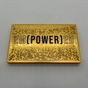 Huda Beauty Em[power]ed eye shadow palette
